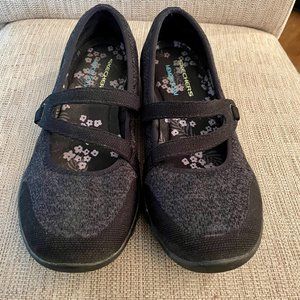 Sketchers Memory Foam Black Gray 8.5 Flats